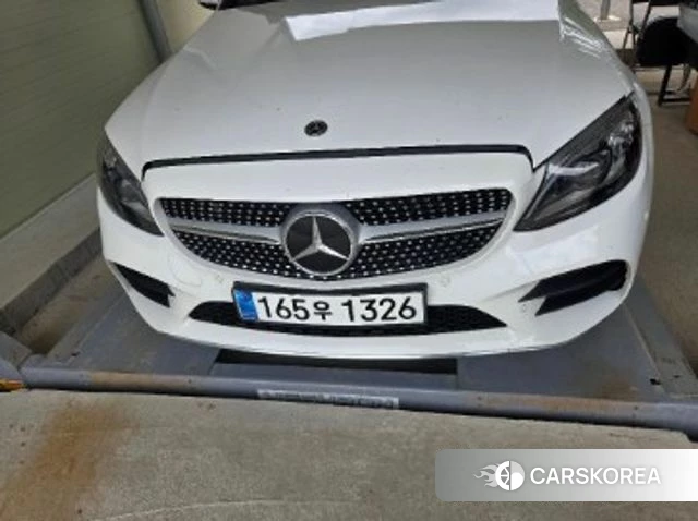 Mercedes-Benz C-Class W205 2020 Белый из Кореи