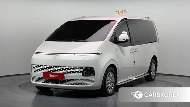 Hyundai Staria 2025 Белый из Кореи