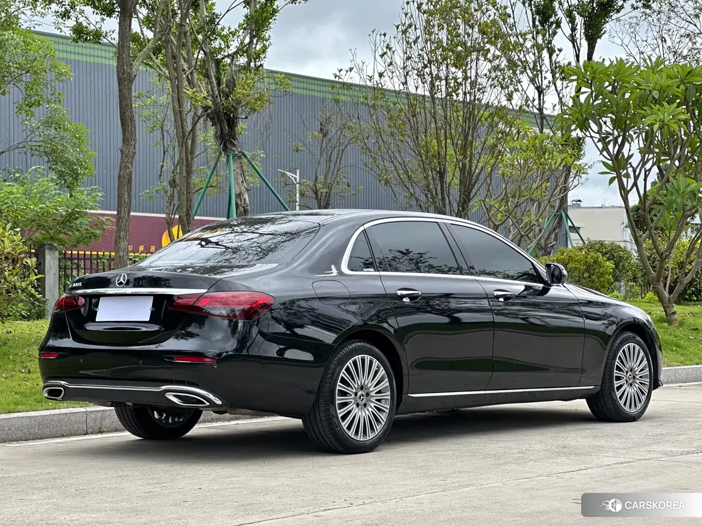 Mercedes-Benz E-Class 2022 Черный из Китая