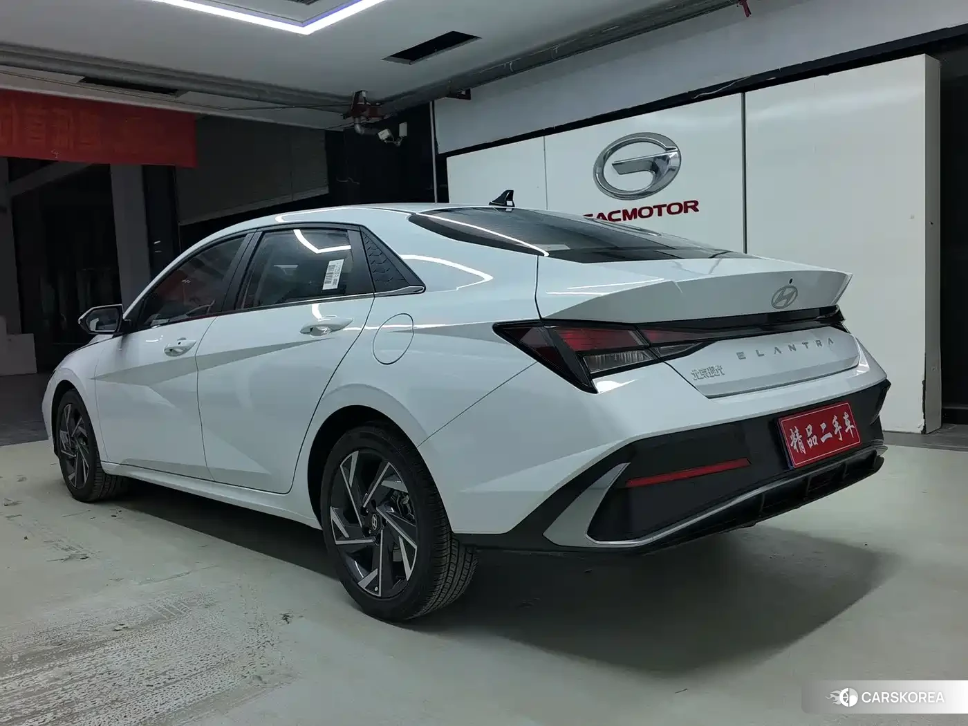 Hyundai Elantra 2025 Белый из Китая