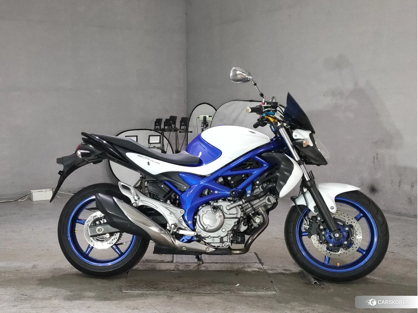 Suzuki GLADIUS 400 2011 из Японии, фото 3