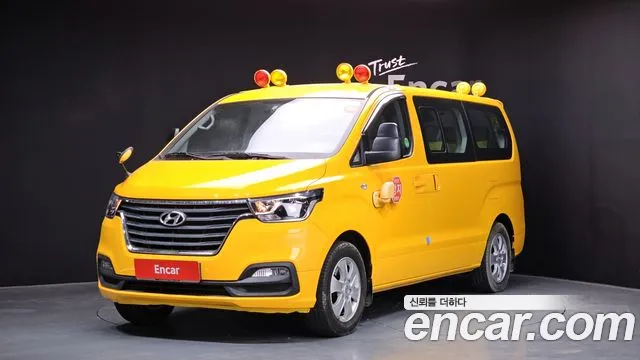 Hyundai The New Grand Starex 2021 Желтый из Кореи