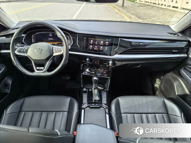 Volkswagen Passat 2022 Черный из Китая