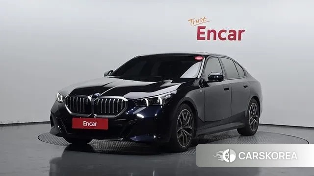 BMW 5 Series (G60) 2024 Черный из Кореи