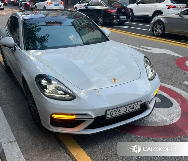 Porsche Panamera (971) 2018 Белый из Кореи