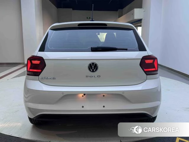 Volkswagen Polo 2023 Белый из Китая