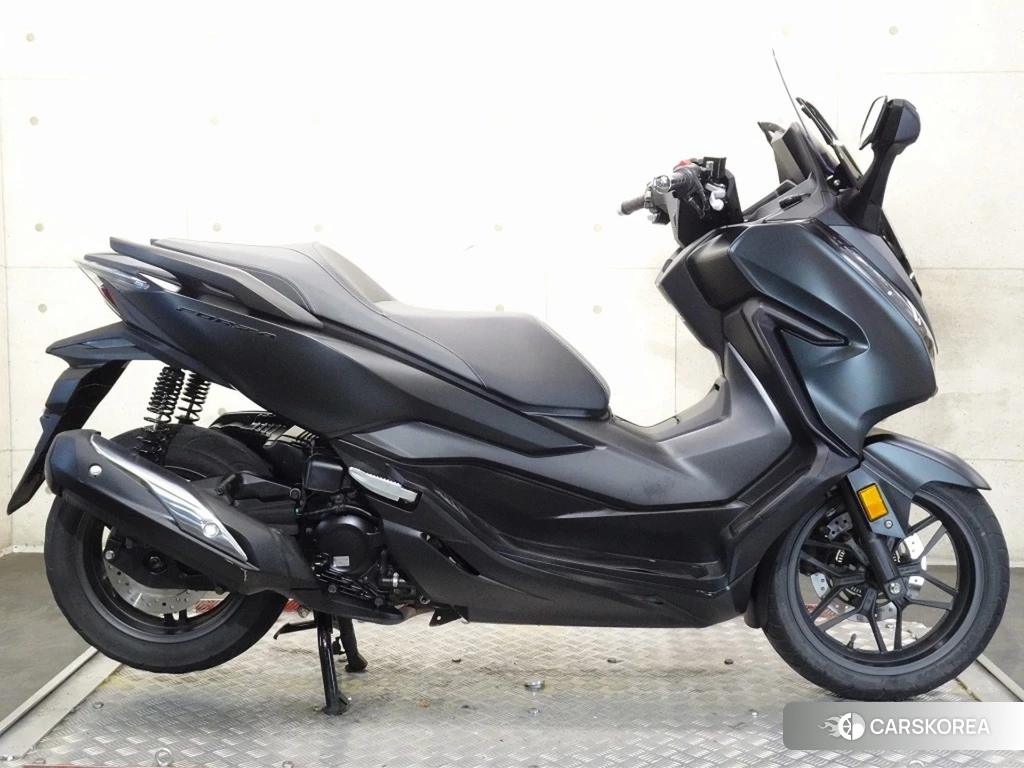 Проданный Honda FORZA 2018 из Японии