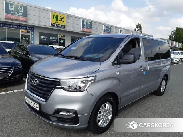 Hyundai The New Grand Starex 2021 Серебристо-серый из Кореи