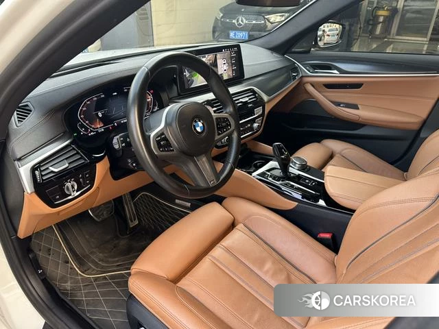 BMW 5 series (imported) 2023 Белый из Китая