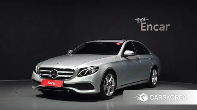 Mercedes-Benz E-Class W213 2018 Серебряный из Кореи