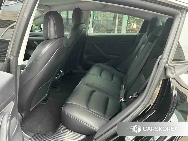 Tesla Model 3 2022 Черный из Китая