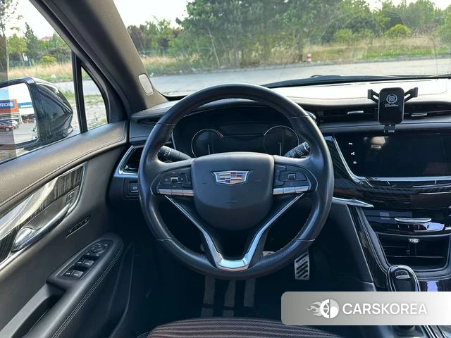 Cadillac XT6 2020 Черный из Китая