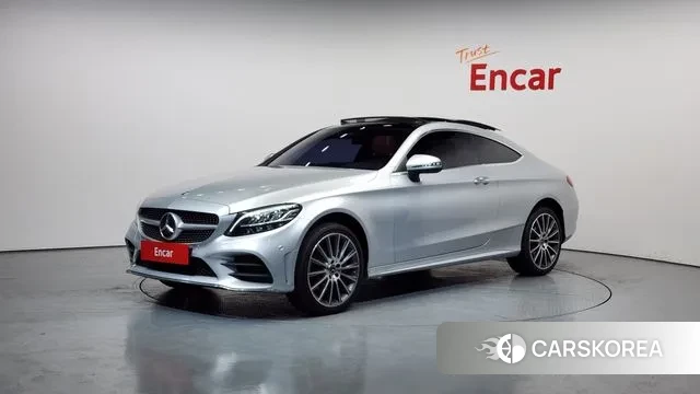 Mercedes-Benz C-Class W205 2019 Серебристо-серый из Кореи