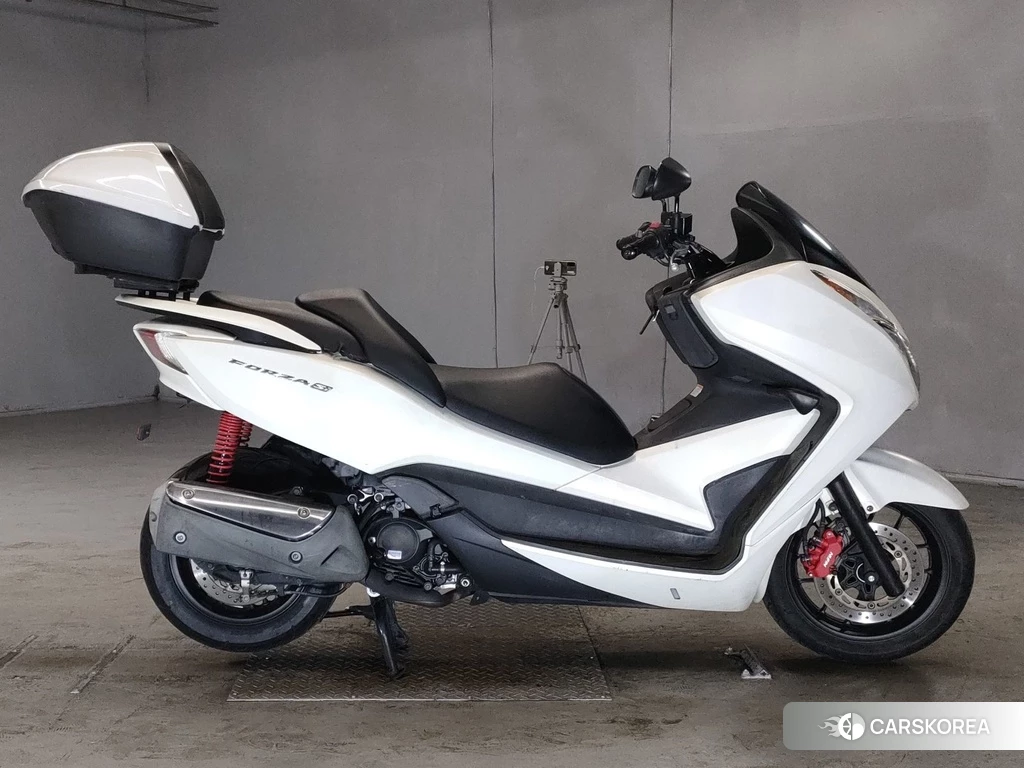 Проданный Honda FORZA 2013 из Японии