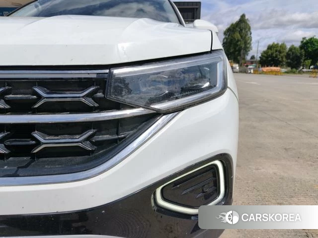 Volkswagen Tanyue 2023 Белый из Китая