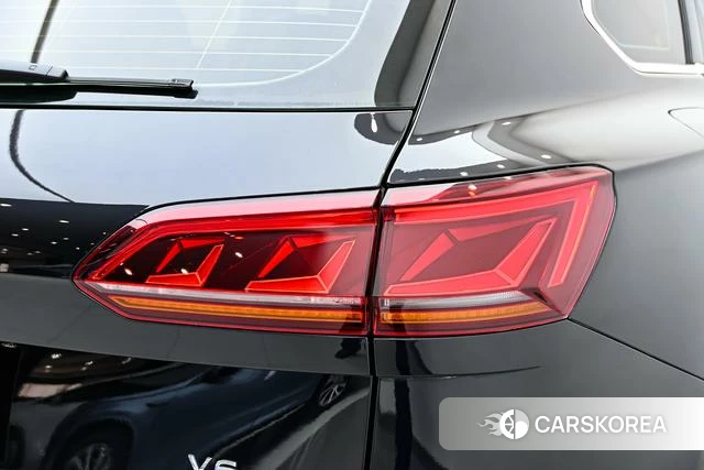 Volkswagen Touareg 2021 Черный из Китая