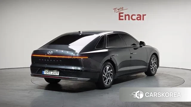 Hyundai Grandeur (GN7) 2023 Серый из Кореи