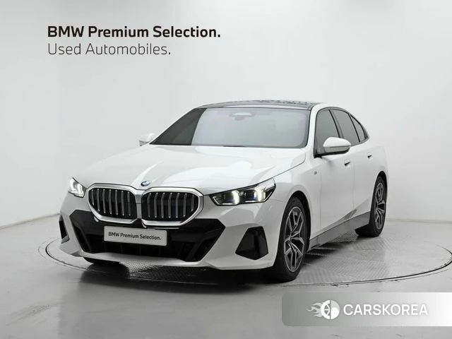 BMW 5 Series (G60) 2024 Белый из Кореи