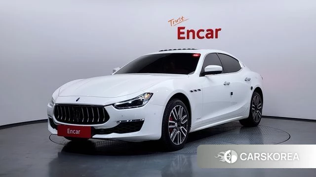 Maserati Ghibli 2018 Белый из Кореи