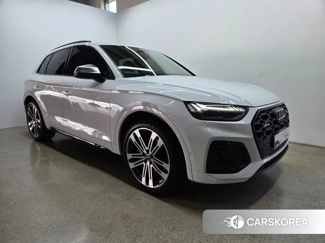Audi SQ5 (FY) 2022 Белый из Кореи