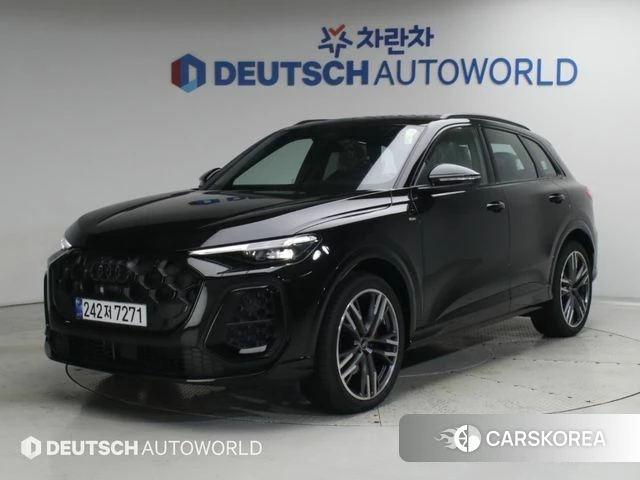 Audi Q5 (80A) 2025 Черный из Кореи