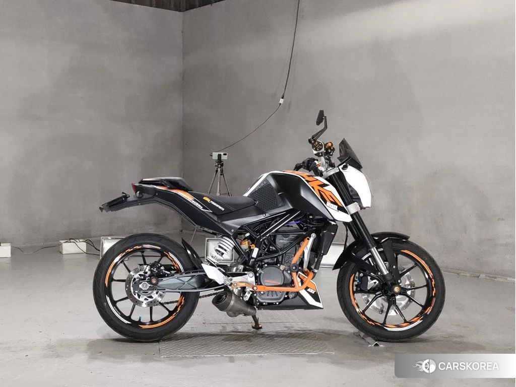 Проданный KTM 200 DUKE 2014 из Японии, фото 2