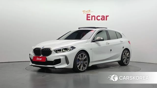 BMW 1 Series (F40) 2023 Белый из Кореи