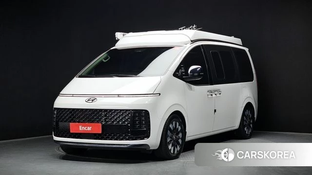 Hyundai Staria 2022 Белый из Кореи