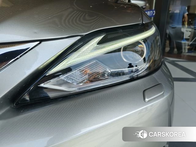 Lexus CT 2021 Серебристо-серый из Китая