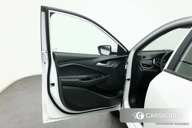 Chevrolet Kovoz 2021 Белый из Китая