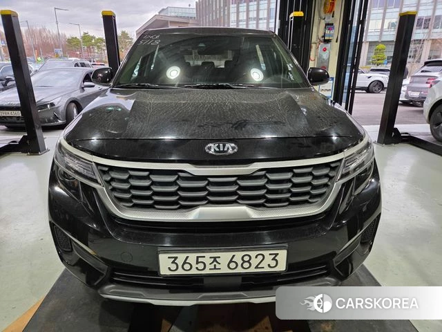 Kia Seltos 2021 Черный из Кореи