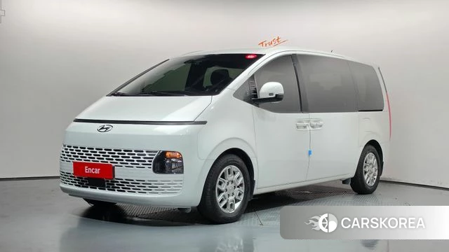 Hyundai Staria 2022 Белый из Кореи