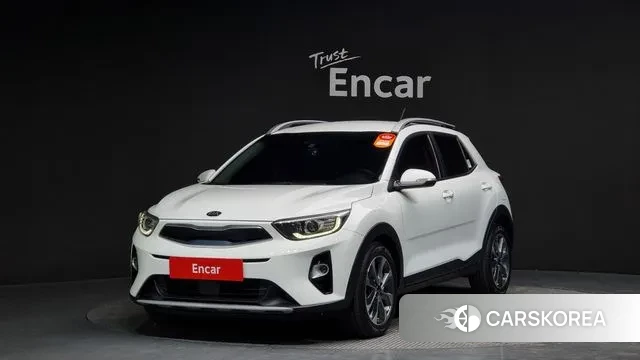 Kia Stonic 2018 Белый из Кореи