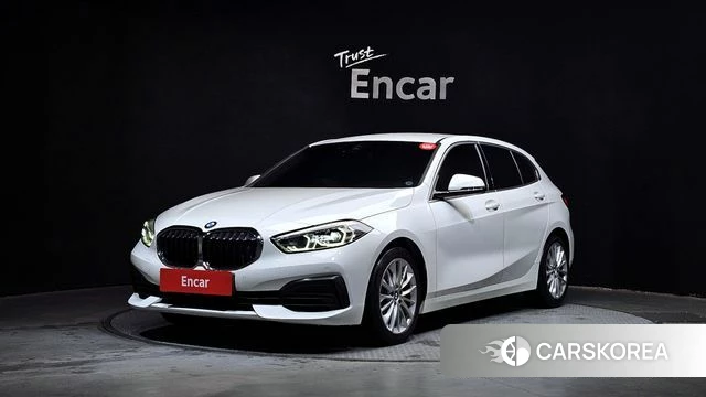 BMW 1 Series (F40) 2021 Белый из Кореи