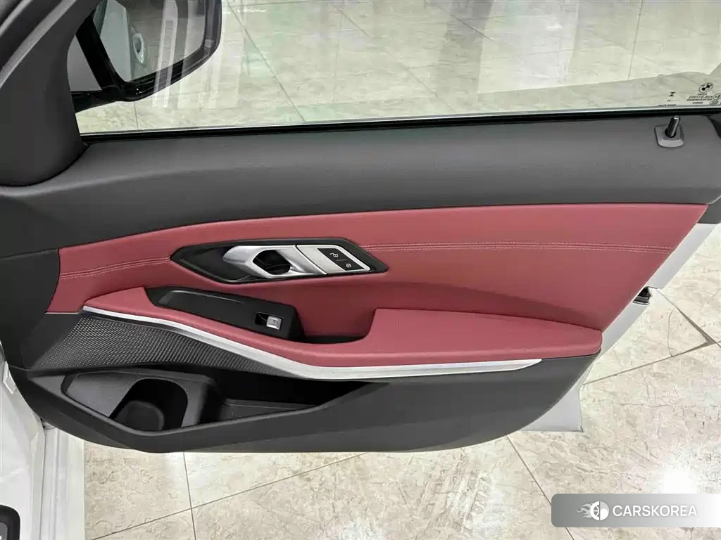 BMW 3 series 2023 Белый из Китая