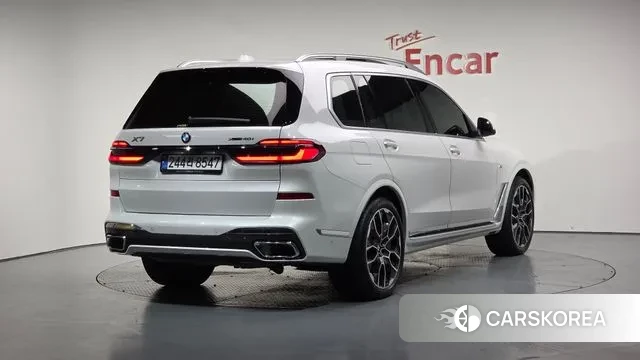 BMW X7 (G07) 2024 Белый из Кореи