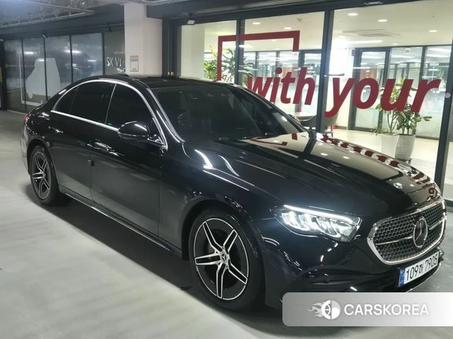 Mercedes-Benz E-Class W214 2025 Черный из Кореи