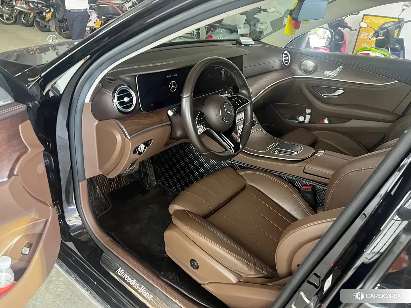 Mercedes-Benz E-Class 2023 Черный из Китая