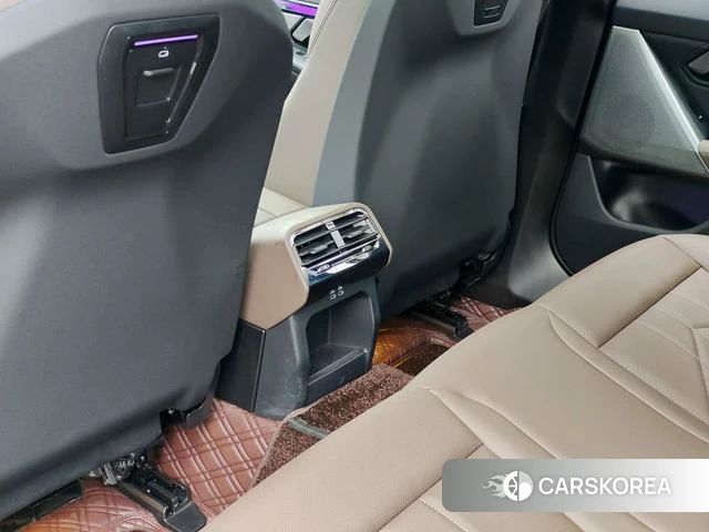 BMW 5 series (imported) 2025 Черный из Китая