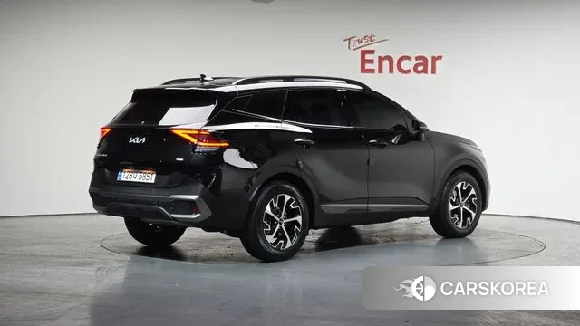 Kia Sportage 5th Generation Hybrid 2023 Черный из Кореи
