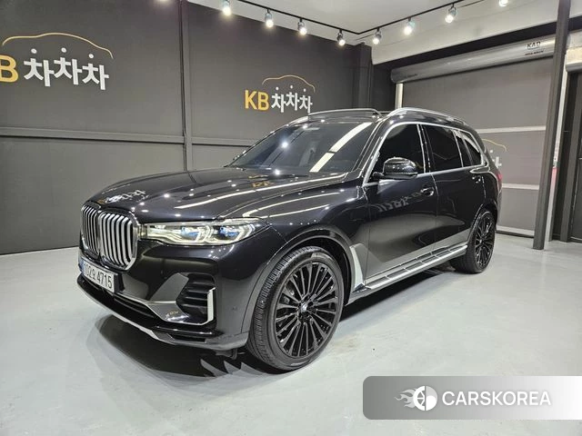 BMW X7 (G07) 2021 Черный из Кореи