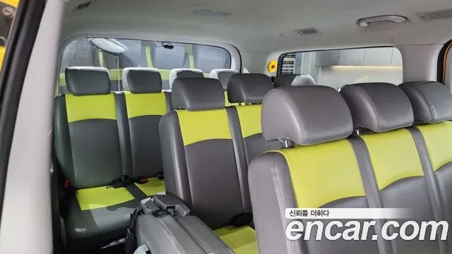 Hyundai The New Grand Starex 2019 Желтый из Кореи