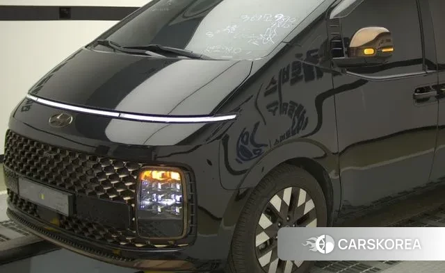 Hyundai Staria 2022 Черный из Кореи