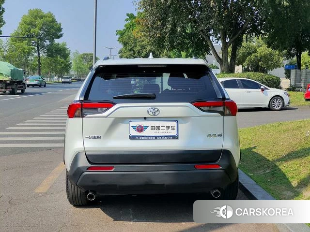 Toyota RAV4 Rongfang 2025 Белый из Китая