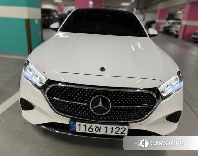 Mercedes-Benz E-Class W214 2024 Белый из Кореи