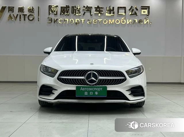 Mercedes-Benz Class A 2022 Белый из Китая
