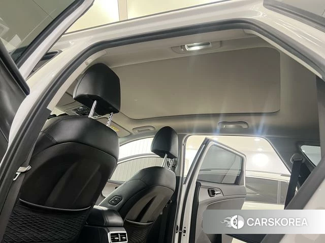 Kia Lion Platinum expands the world 2023 Белый из Китая