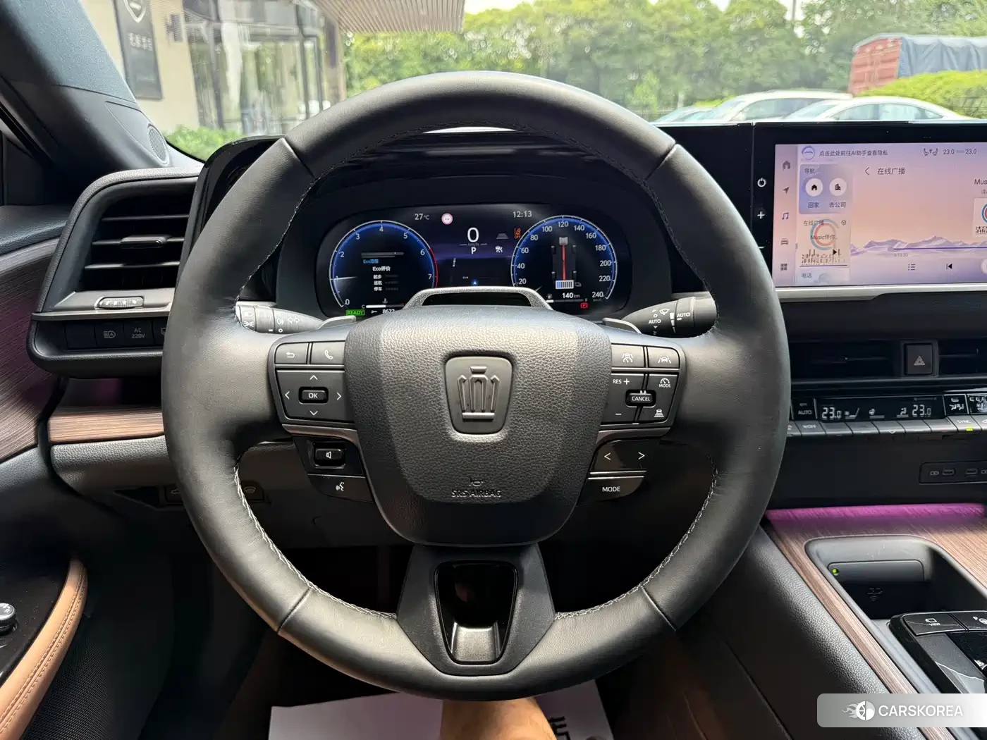 Toyota Crown 2025 Черный из Китая