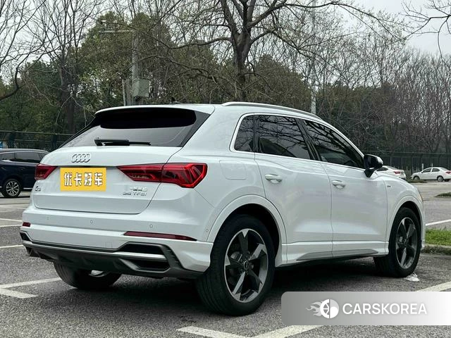 Audi Q3 2022 Белый из Китая