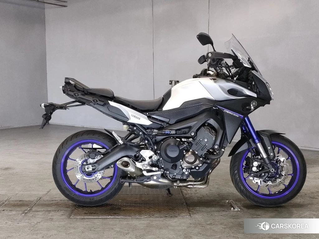 Проданный Yamaha MT-09 2015 из Японии